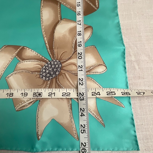 Tiffany & Co Tiffany Blue and Beige Ribbon Design Silk Scarf Hand-rolled  NEW - Picture 6 of 14